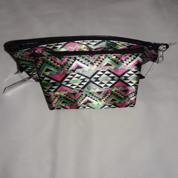Beautiful Cosmetic Bags - Picture 2 of 3